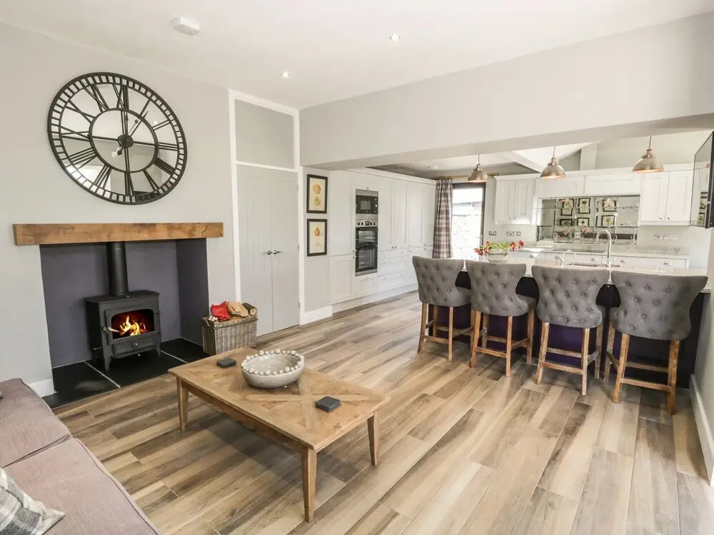 Lake View luxury home with Lake Ullswater view & 2 ground floor bedrooms ideal for 2 families