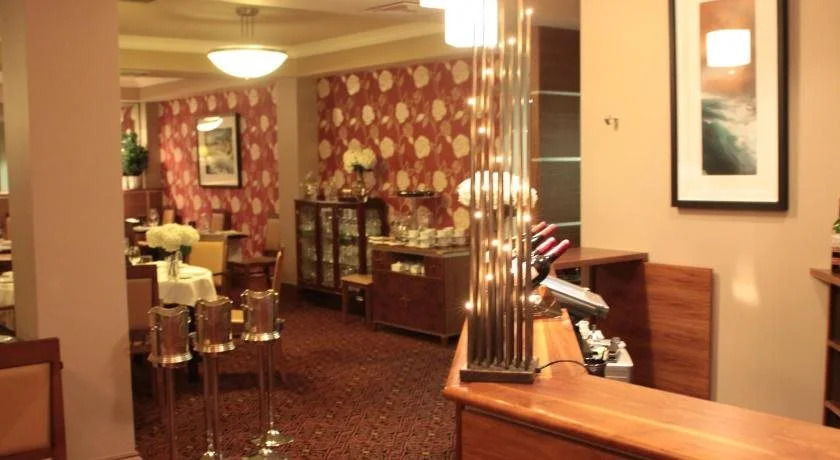 Vaughan Lodge Hotel