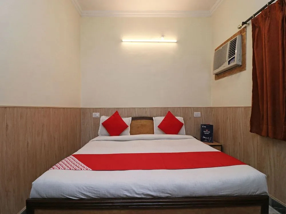 Collection O 4375 Hotel Gang Tarang