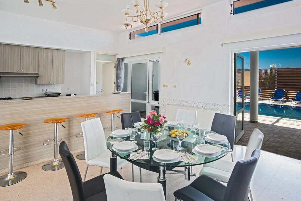 Celebrity Villa Jamie Laing
