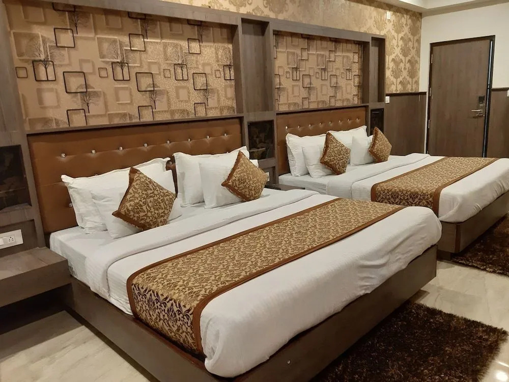 Hotel Chintpurni