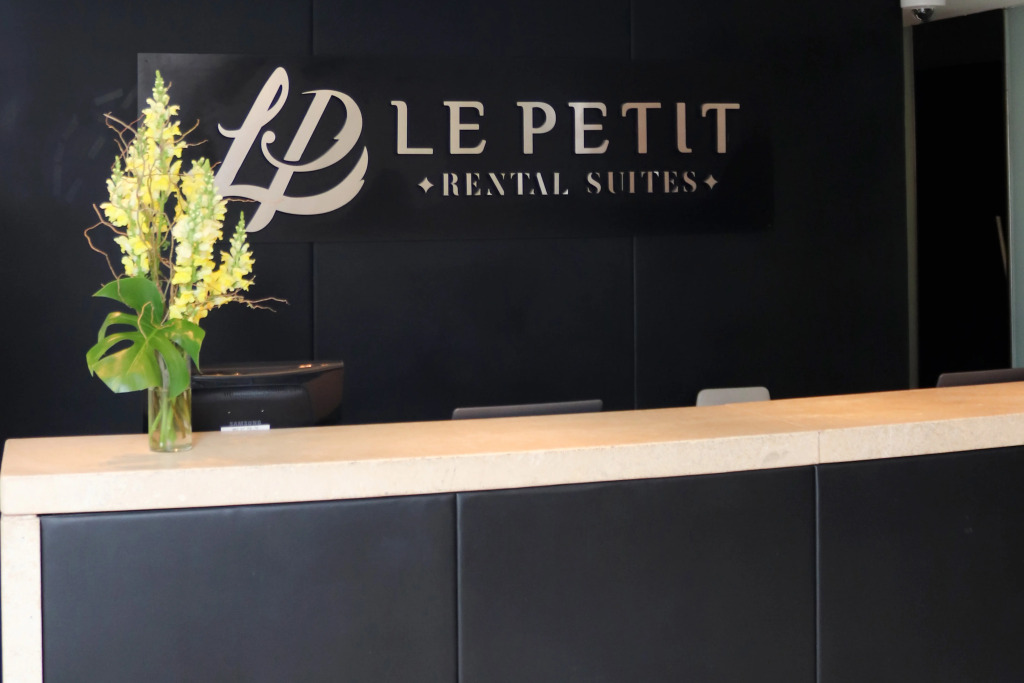 Le Petit Suites