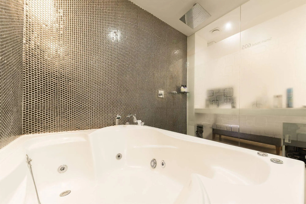 AC Hotel by Marriott Seoul Geumjeong