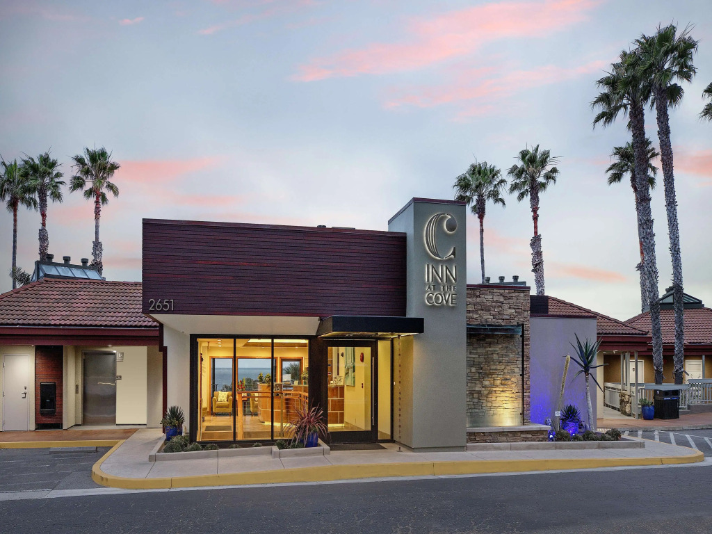 Inn at the Cove