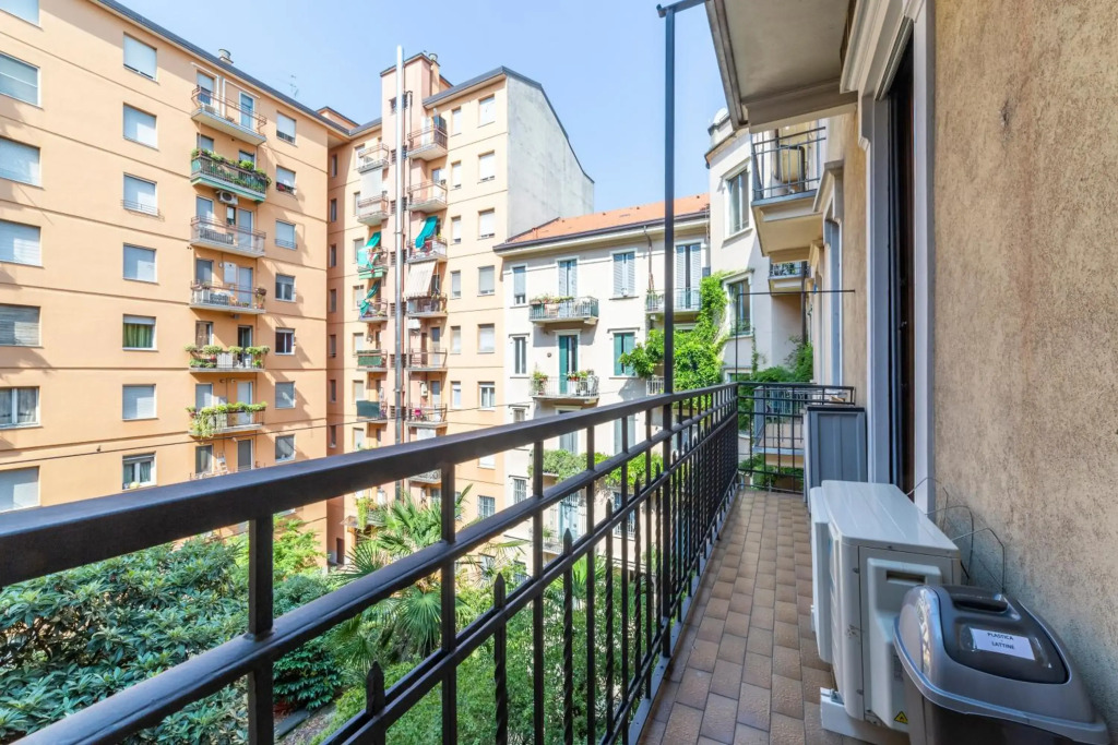 A due passi da Piazza Firenze Apartment