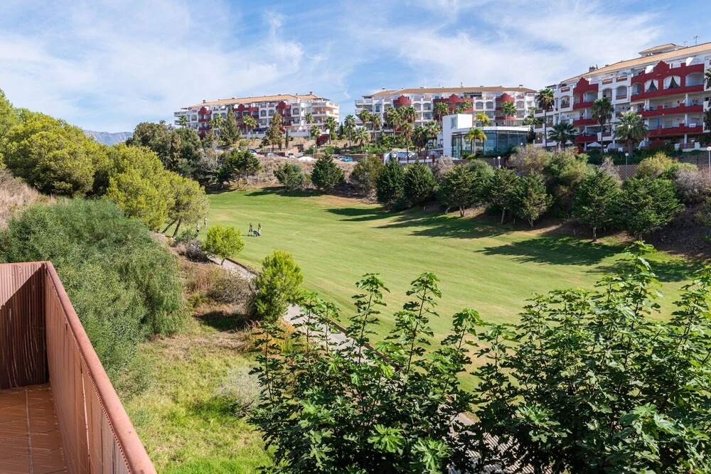 Riviera Village . Stunning 2BR Apartment in Front of Golf Courses