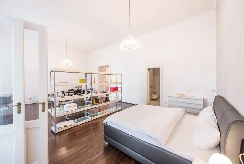 Oasis Apartments - Parliament II