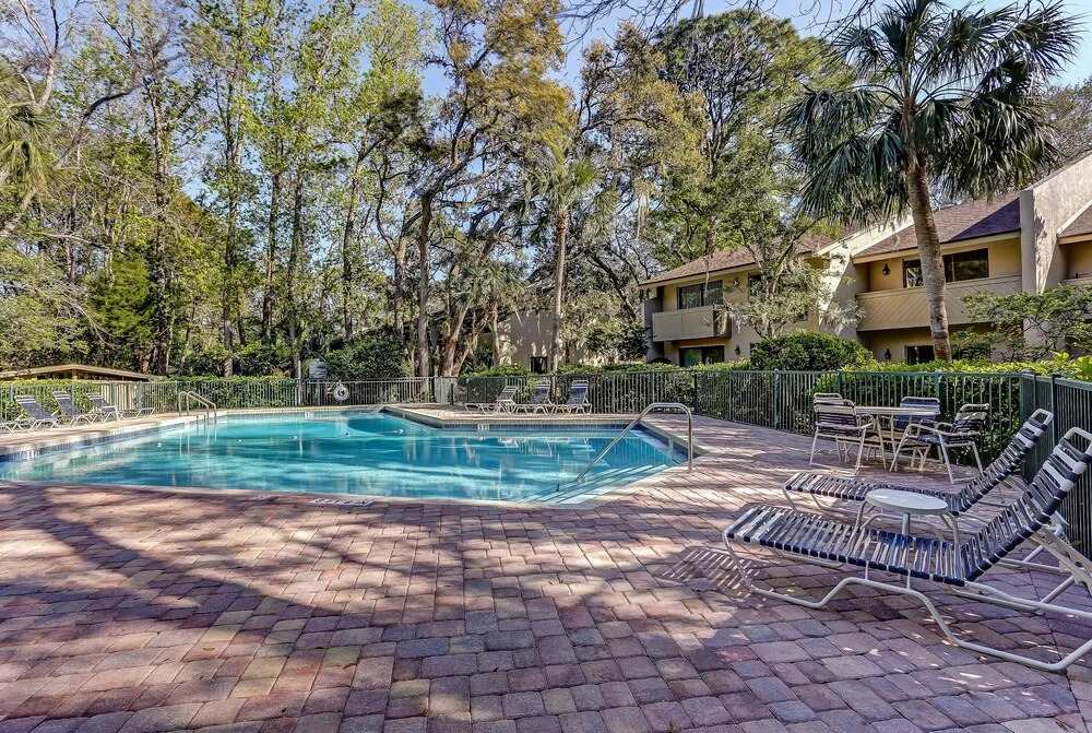 Club Villas Condo With Pool Access by Redawning
