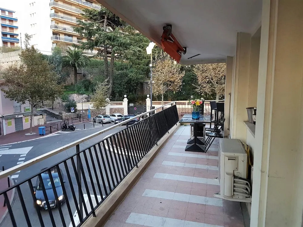 Apartment With 2 Bedrooms in Cannes, With Wonderful City View, Furnish