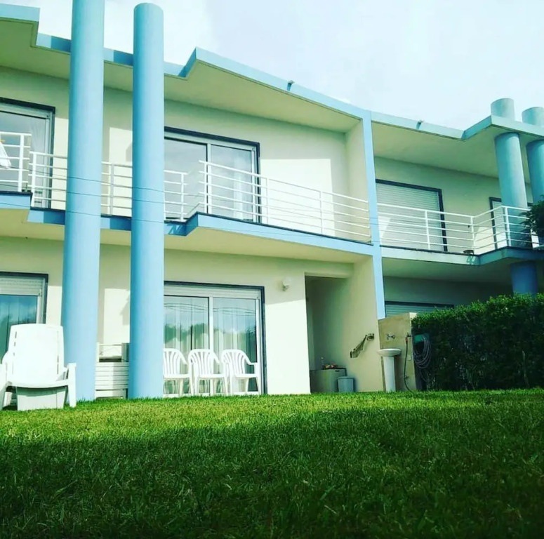House With 3 Bedrooms in Lourinhã, With Enclosed Garden and Wifi - 1 k