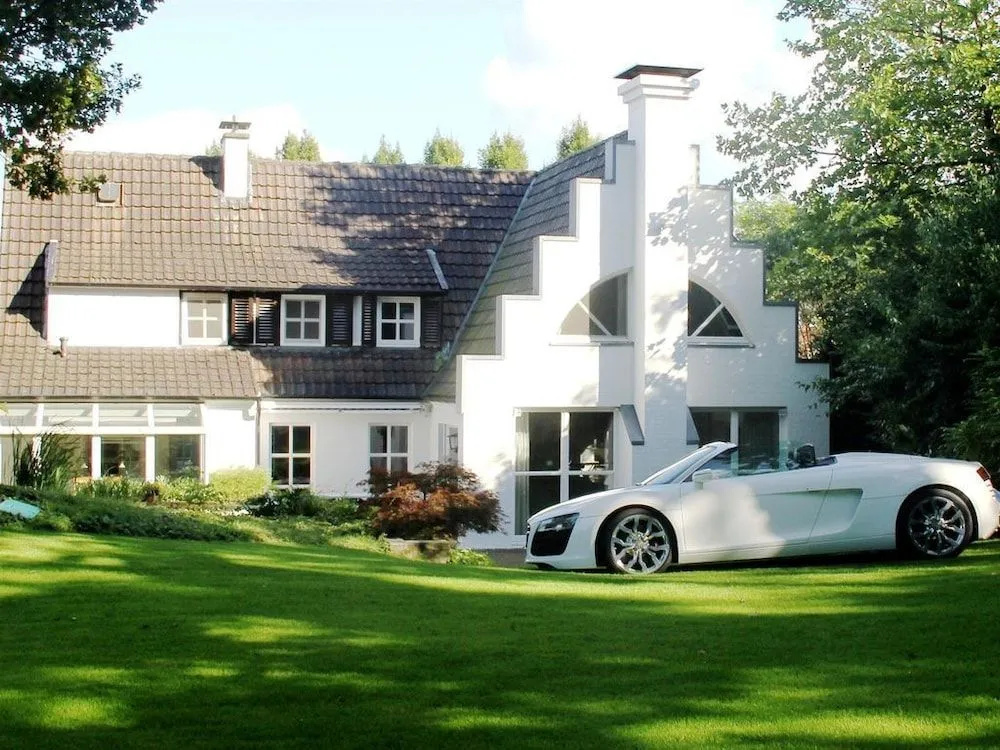Luxus Ferienhaus Villa EMG Emsdetten nah Münster, Osnabrück, Rheine für Familien Gruppen bis 17 Personen, Pool, Whirlpool, Garten, Kamin, 6SZ