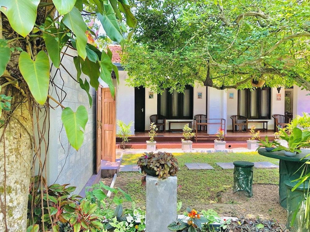 Shanthi Homestay