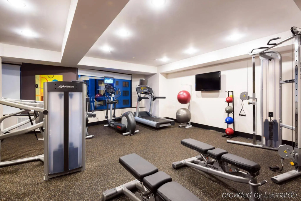 Crowne Plaza Seattle - No Resort Fee - Newly Renovated IHG Hotel