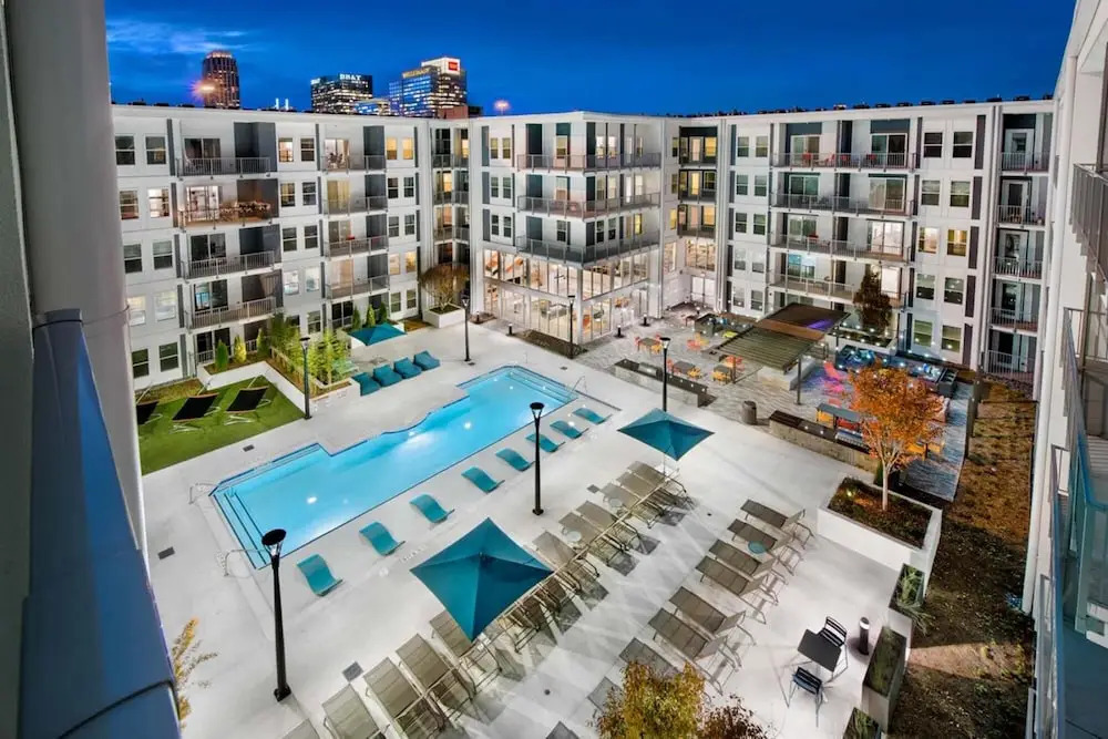 S2ba Modern 2-br Walkable in Midtown 1 Block From Marta