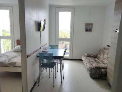 Apartment Massane 3