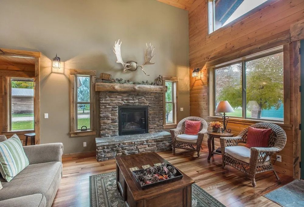 Icicle Creek Lodge