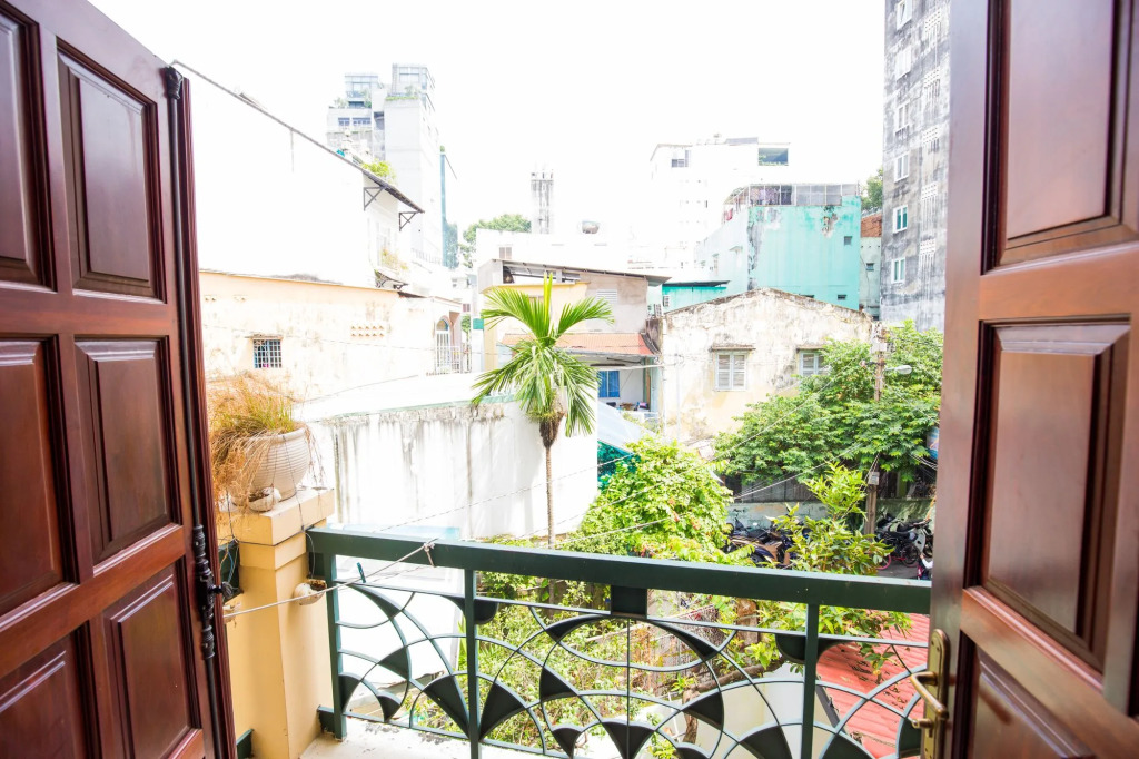 Qhome Saigon - Bui Thi Xuan