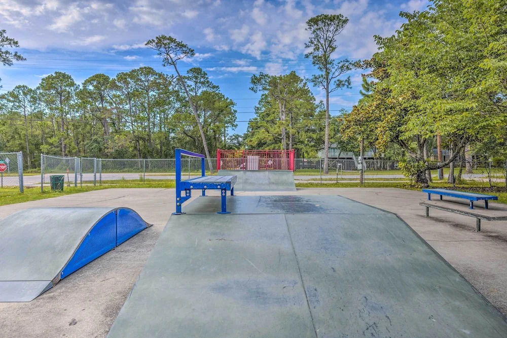 Stunning Views & Waterfront Fun: Aloe Bay Home