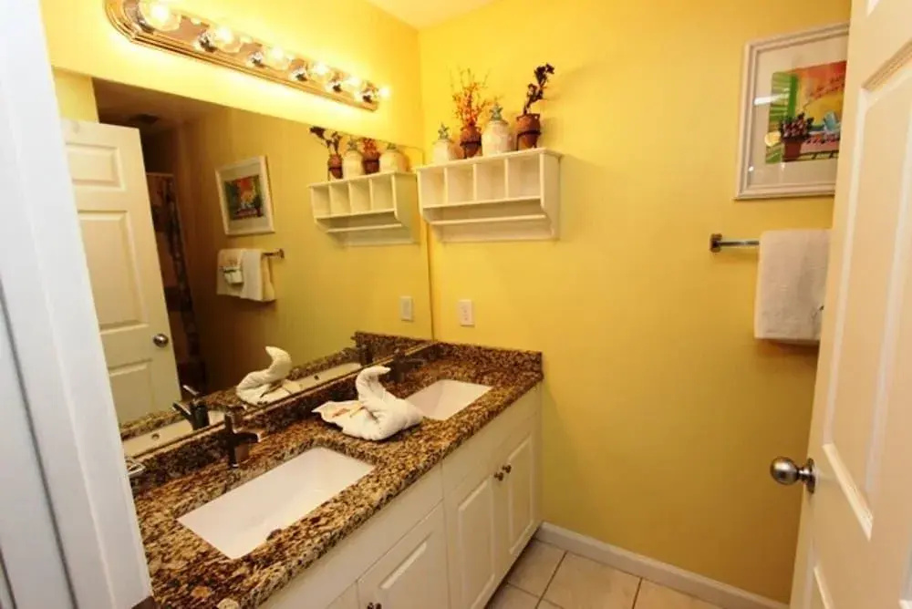 Majestic Sun 612A - 2 Br home by RedAwning