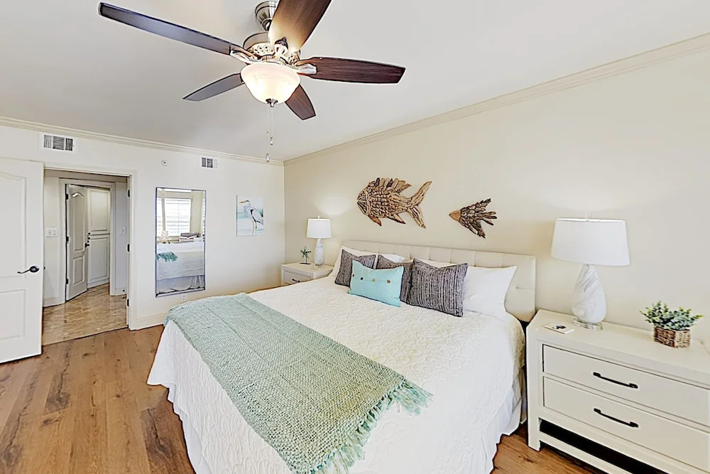 New Listing! Gulf-front Getaway W/ Pools & Hot Tub 2 Bedroom Condo