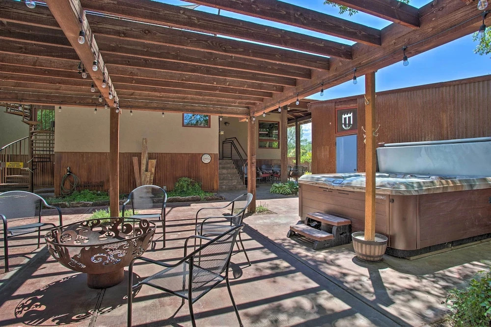 Moab Getaway w/ Ample Parking, Walk to Main Street
