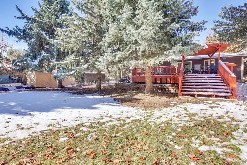 7 Mi to Downtown Denver: Lakewood Gem w/ Deck!