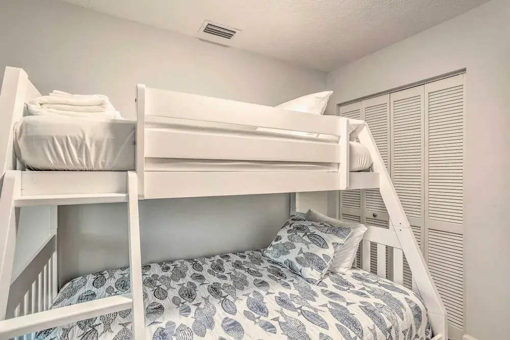 Jupiter Home w/ Patio & Grill ~ 6 Mi to Beach!