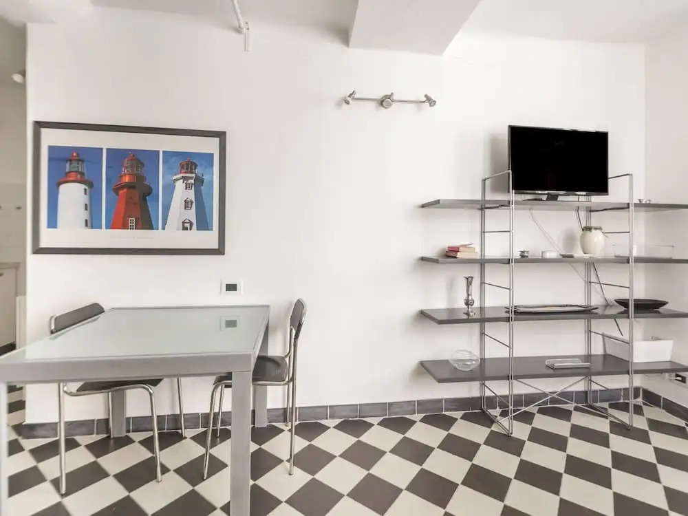 Modern Apartment in Genova Near Christopher Columbus House