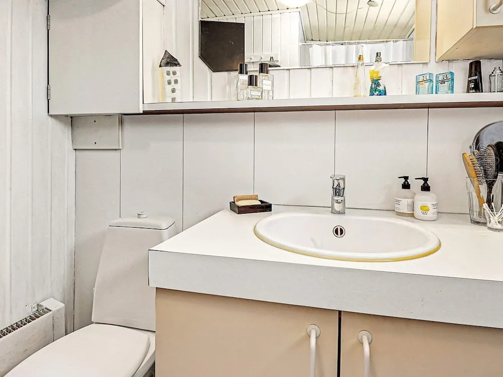 6 Person Holiday Home in Hals