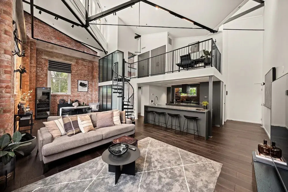 Stylish Riverside 2-bedroom Apartment in Teneriffe