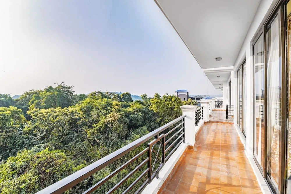 GuestHouser 2 BHK Apartment 621c