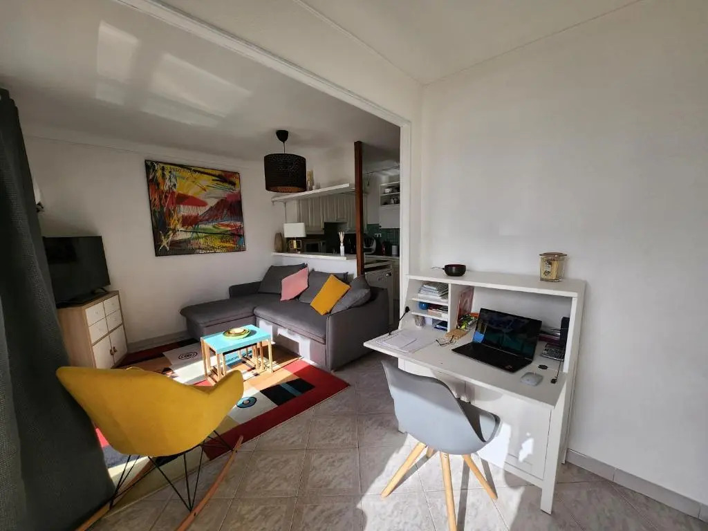 Le Lavandou T2 front de mer