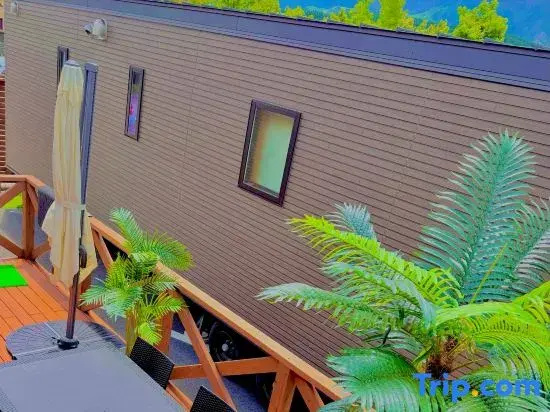 Tarailer Ship Garden
