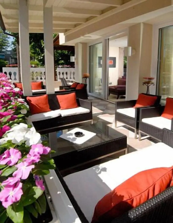 Hotel Pacific