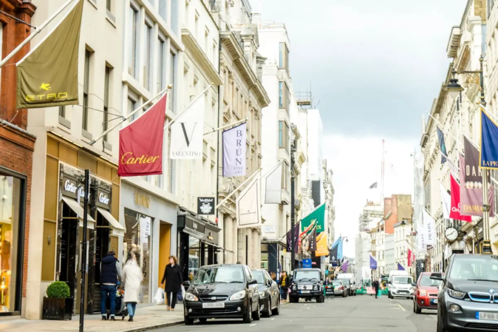 The Mayfair Parade - Trendy 1bdr Pied-a-terre in Central London