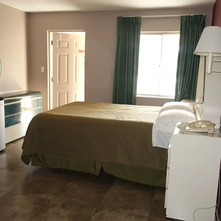 Palm City Motel