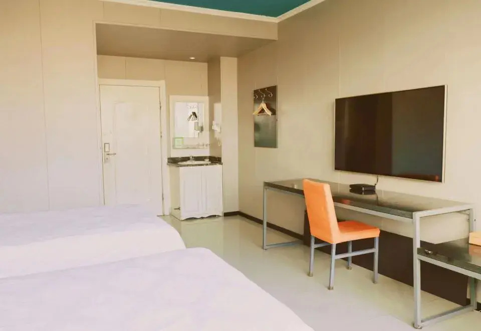 Milan Apartment (Zhumadian Haiyun Branch)