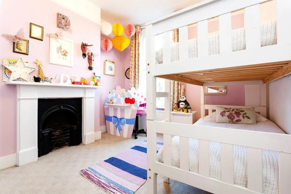 Archway Hideaway