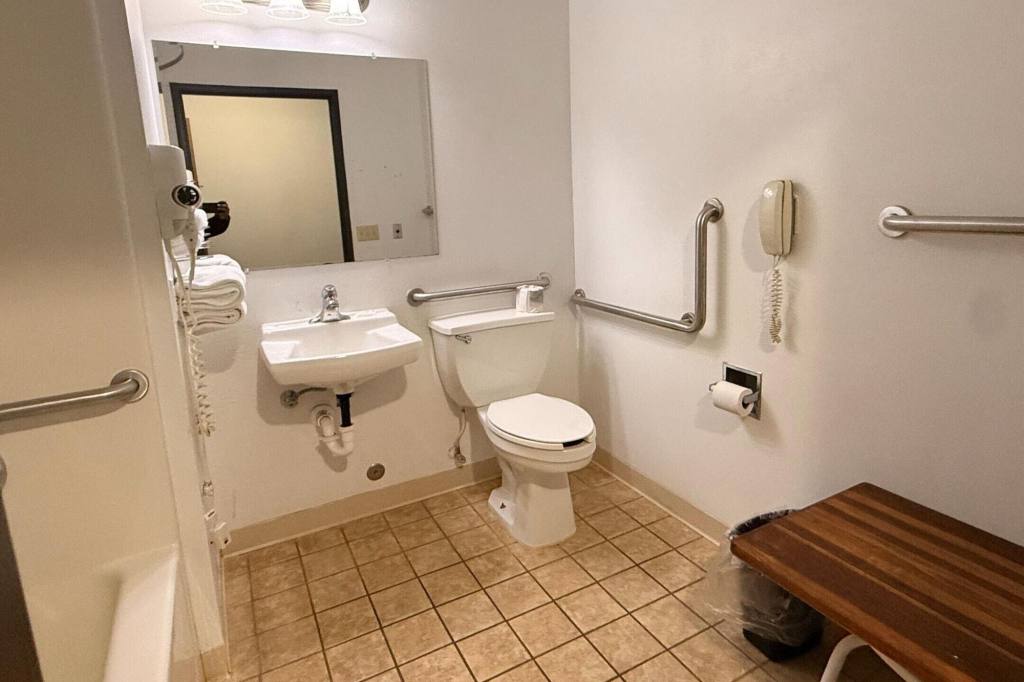 Westwood Inn & Suites Kimball I 90