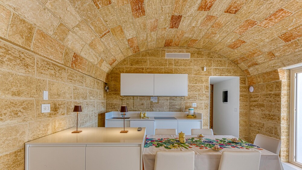 VILLA PORTA AZZURRA 6&2, Emma Villas
