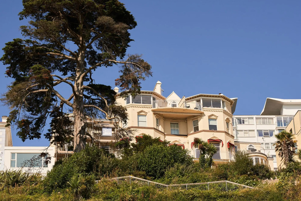 The Maidencombe Studio - Comfortable Couples Retreat with Stunning Coastal Views