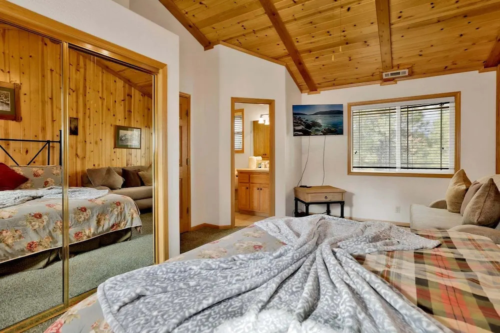 2620- Brownie Resort Retreat