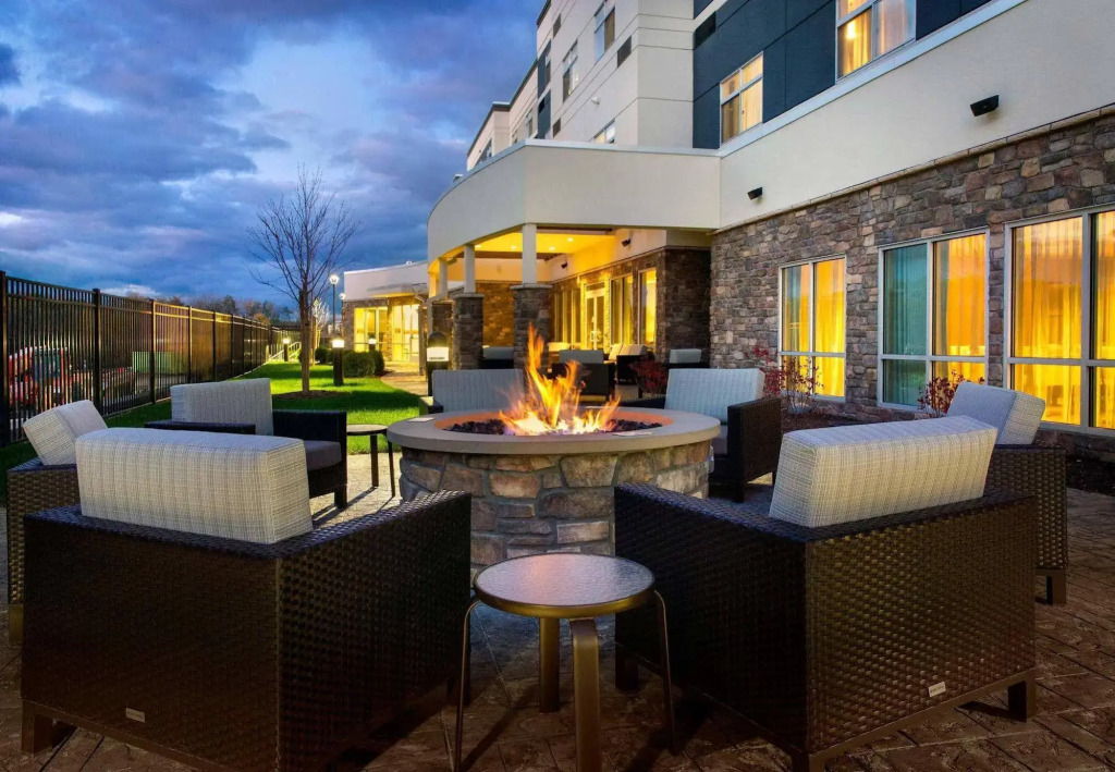 Courtyard by Marriott Schenectady at Mohawk Harbor