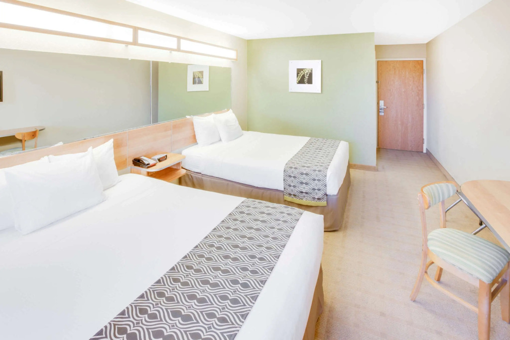 Microtel Inn & Suites by Wyndham Saraland