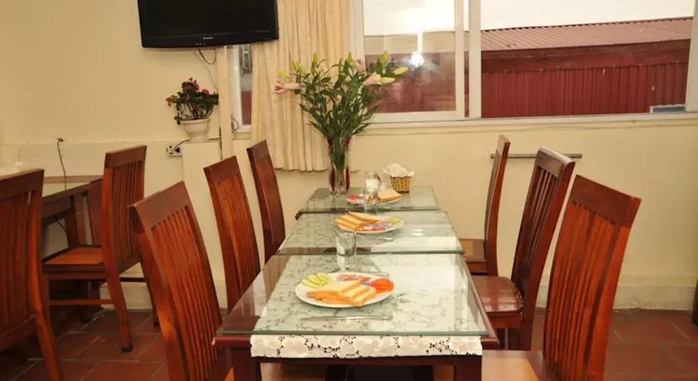 Hanoi An Father's Hotel & Travel