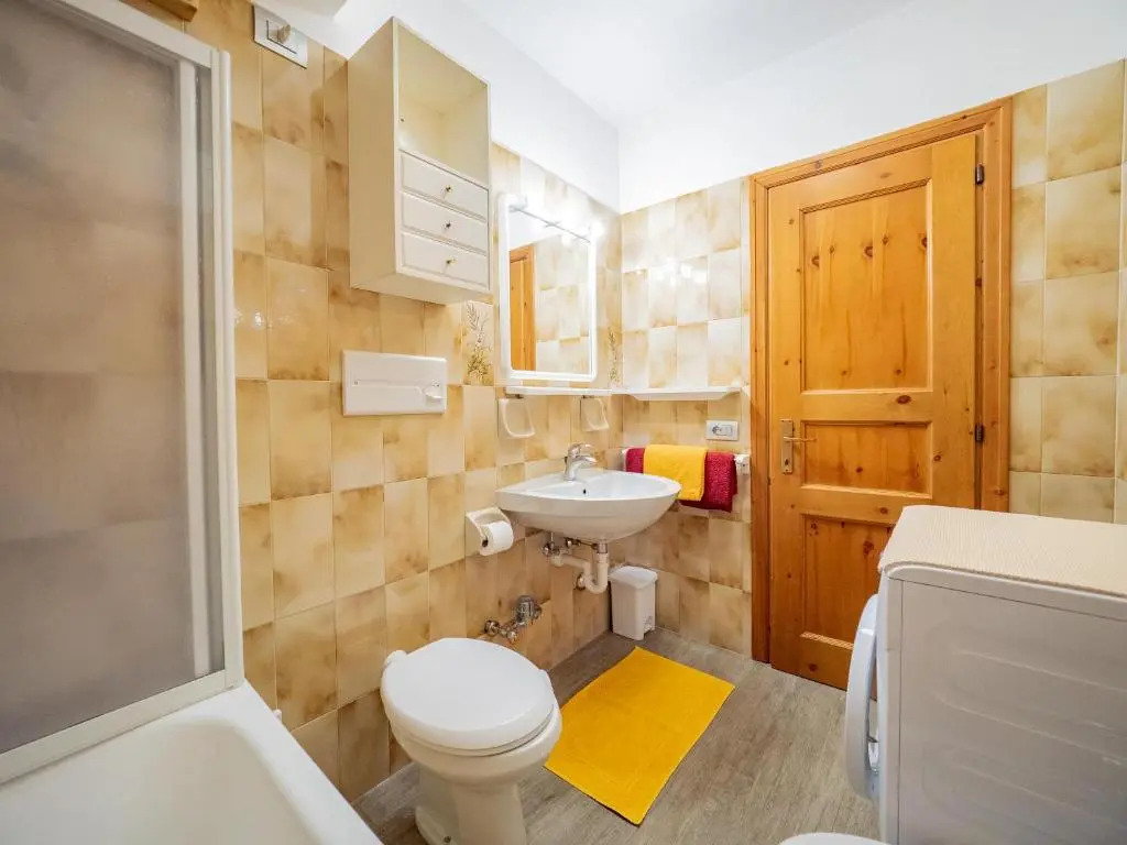 Leveron Apartments
