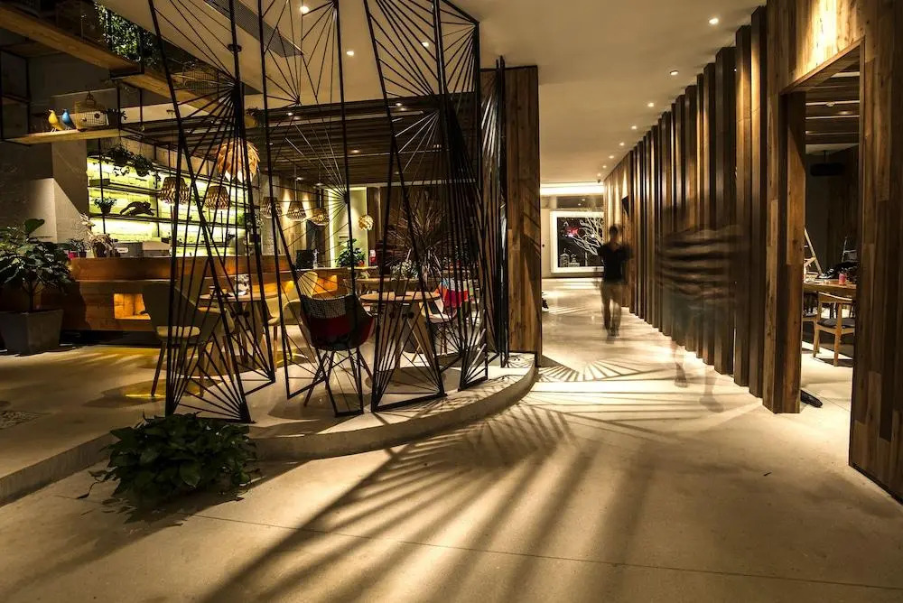 Eden Hotel