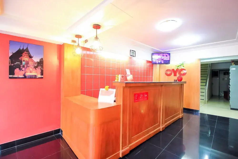 OYO 335 Top Inn Khaosan