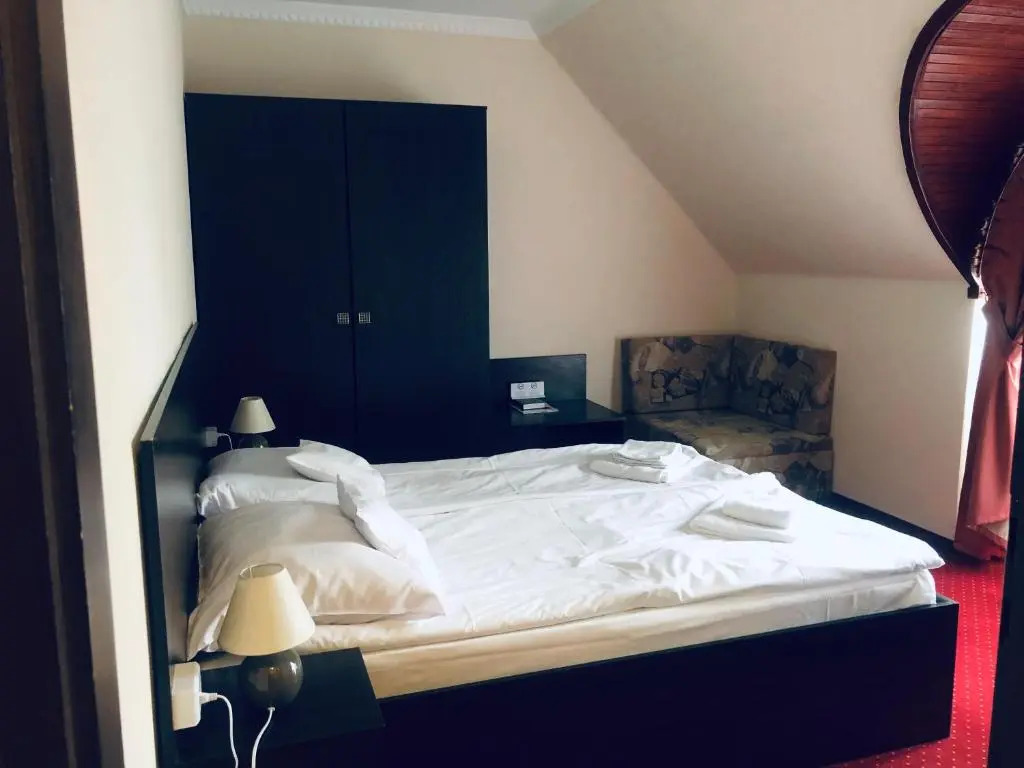 Karikas Hotel