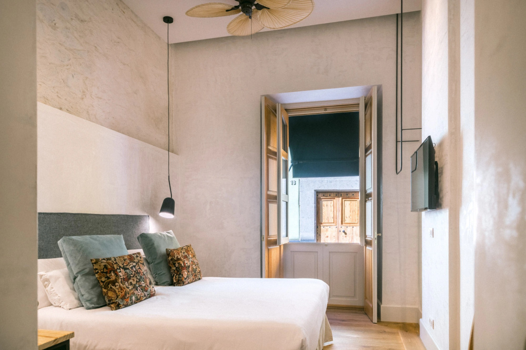 VEINTIUNO Emblematic Hotels by Airnest